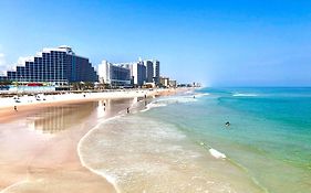 Hilton Daytona Beach Resort (Adults Only)